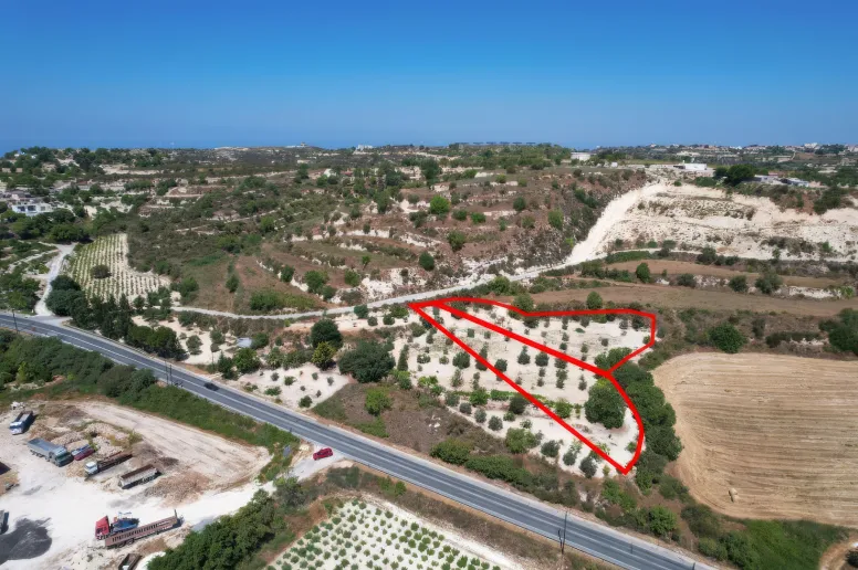 Residential plot in Tsada, Paphos