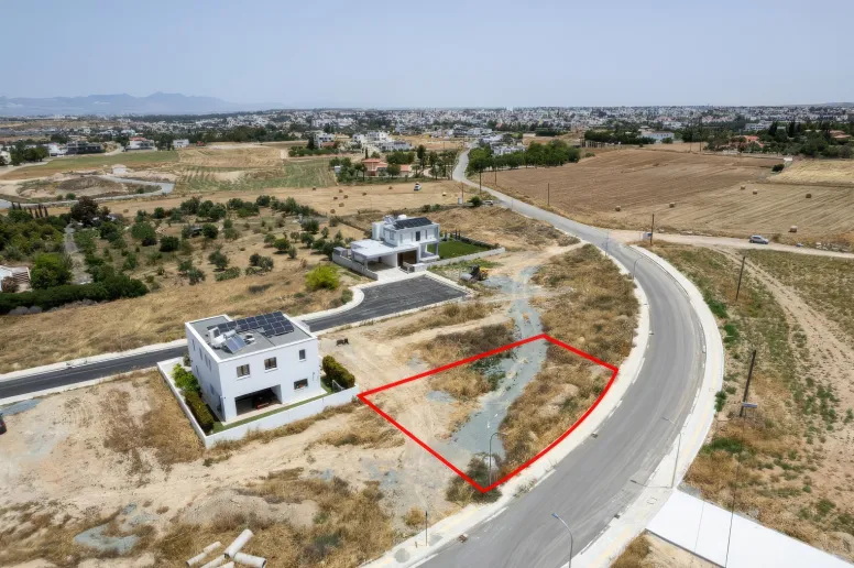 Residential plot in Latsia, Nicosia