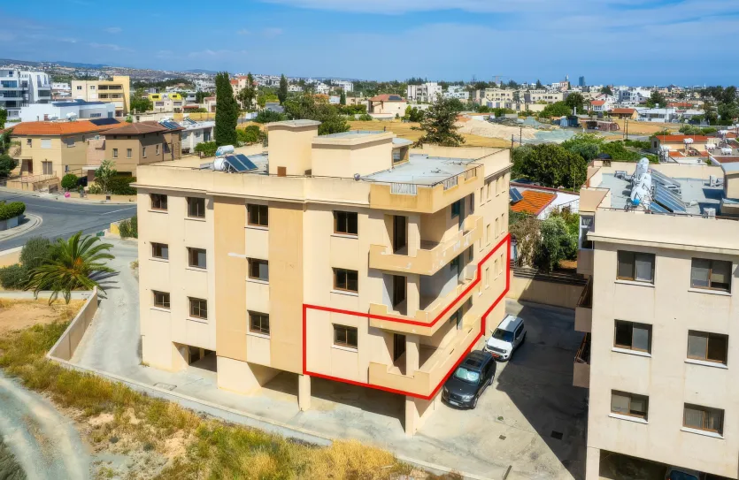 3 bedroom apartment for sale - 18317