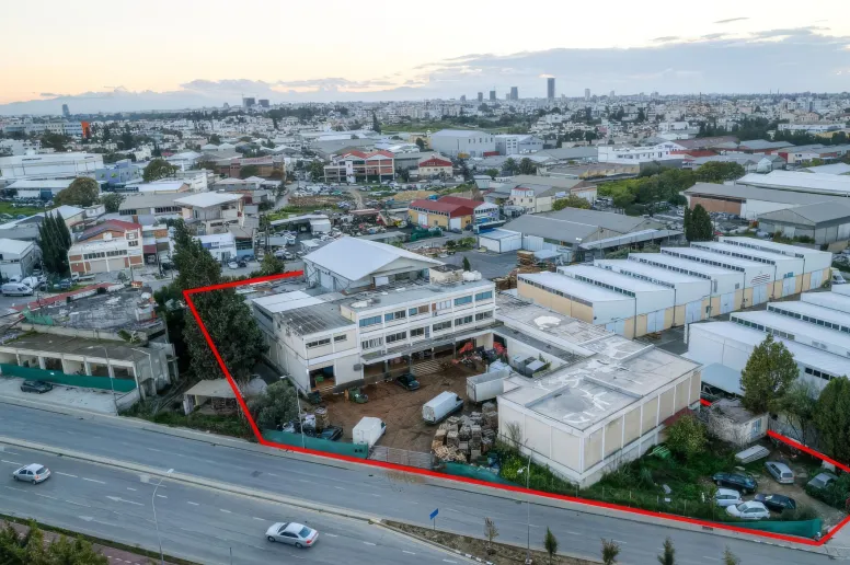 Промышленное здание в Каймаклы, Город Никосия, Никосия