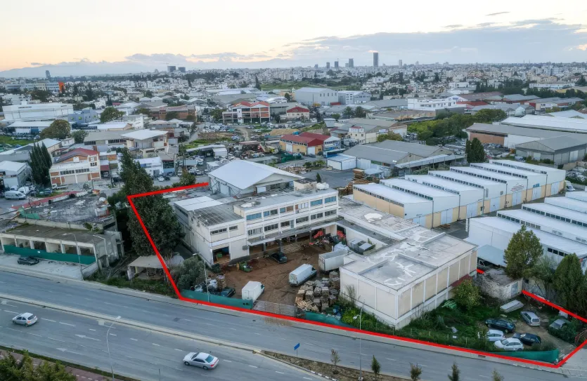 Industrial building for sale - 18369