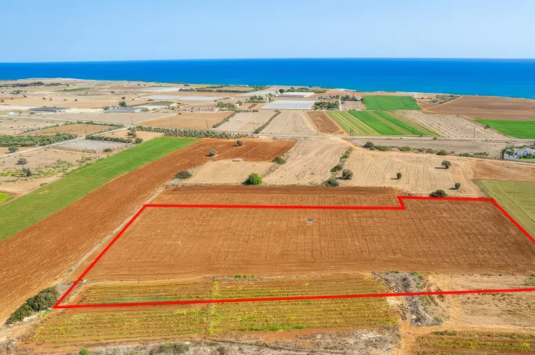 Land in Alaminos, Larnaca