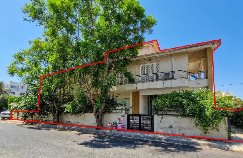 Residential building for sale - 18392