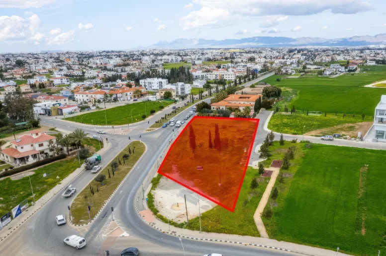 Commercial land in Nicosia, Lakatamia