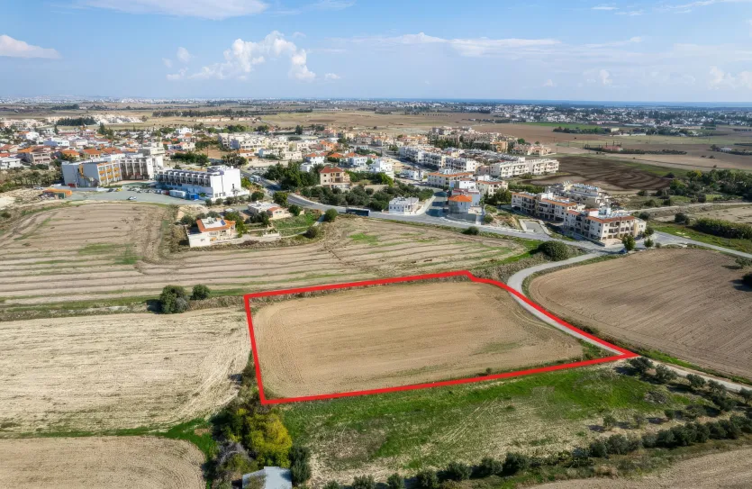 Участок для жилой застройки продажа - 18419