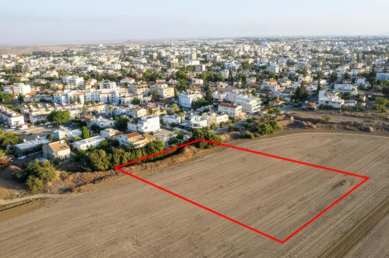Residential plot in Kaimakli, Nicosia City, Nicosia