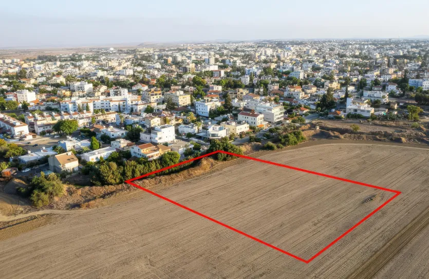Residential plot for sale - 18425