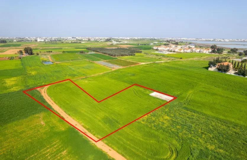 Residential plot for sale - 18444