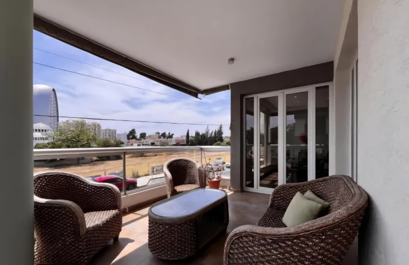 Апартамент с 2-мя спальнями аренда - 18735