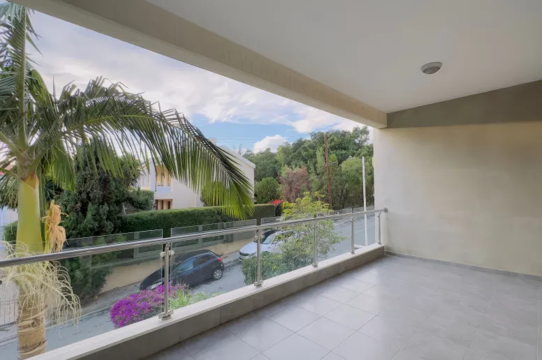 Апартамент в Агиос Тихонас, Лимассол