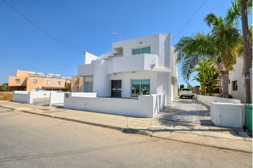 3-bedroom villa in Paralimni, Famagusta