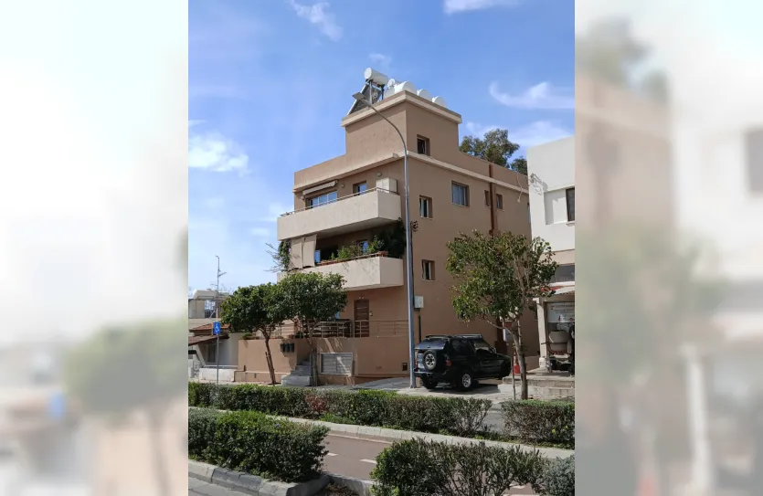 Residential building for sale - 16420