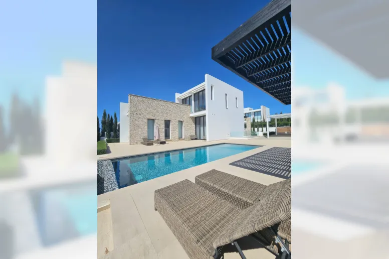 5 bedroom house in Peyia, Paphos